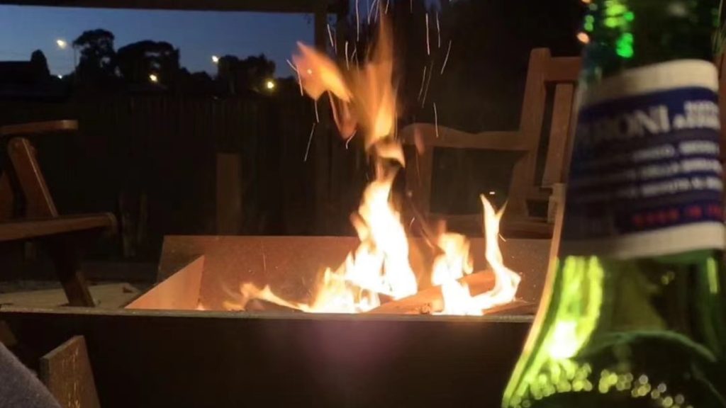 耐候钢火盆设施 – 户外实景图