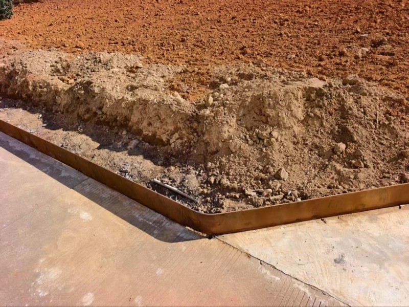 华建耐候钢收边条 – 园林道路绿化隔离带锈钢板收边